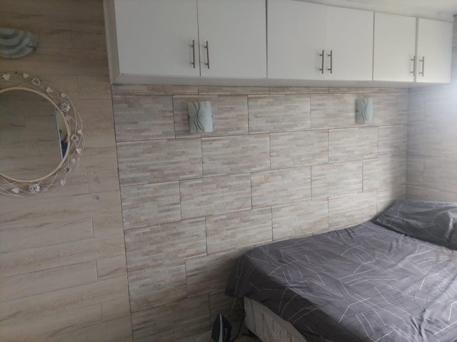 2 Bedroom Property for Sale in Montclair KwaZulu-Natal