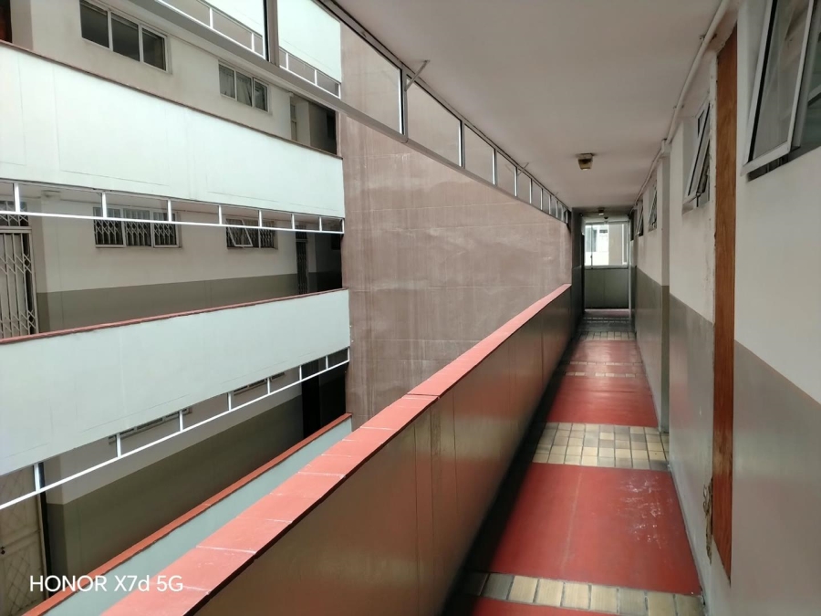 2 Bedroom Property for Sale in Point KwaZulu-Natal