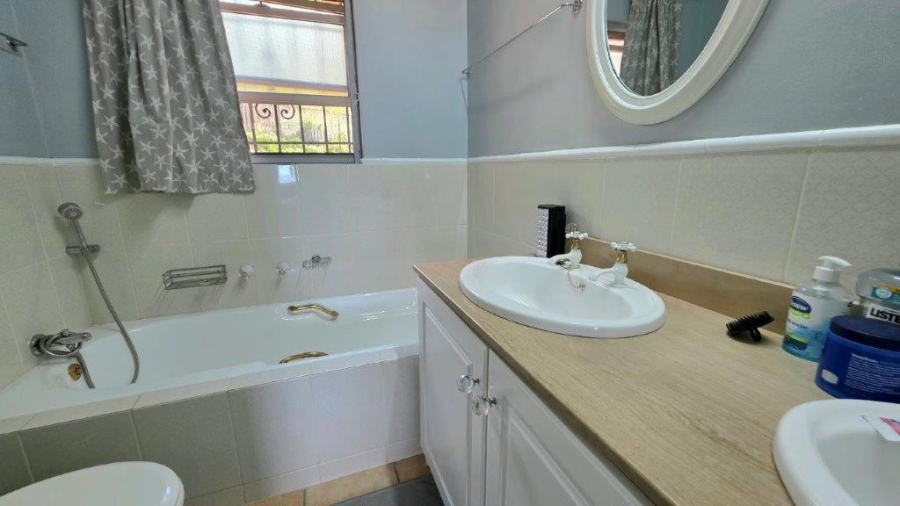 3 Bedroom Property for Sale in Umhlanga KwaZulu-Natal