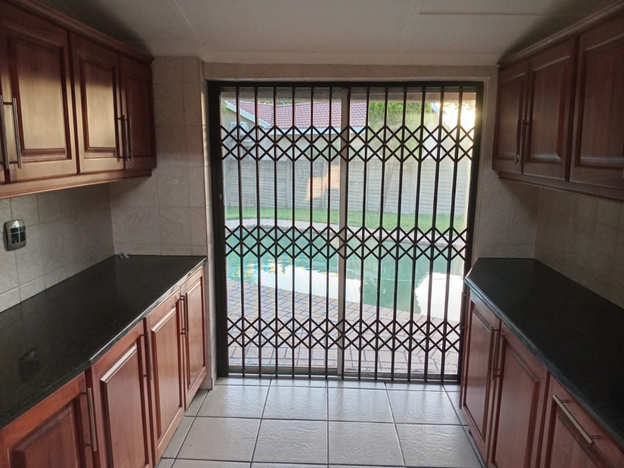 To Let 3 Bedroom Property for Rent in Birdswood KwaZulu-Natal