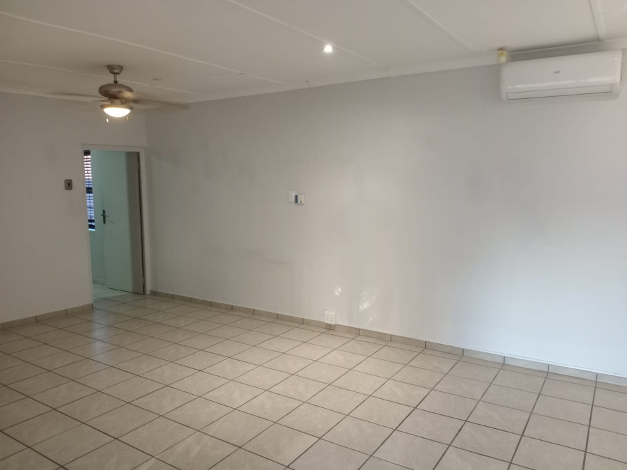 To Let 3 Bedroom Property for Rent in Birdswood KwaZulu-Natal