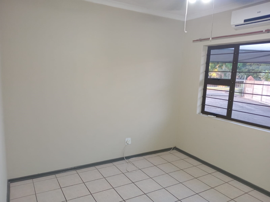 To Let 3 Bedroom Property for Rent in Birdswood KwaZulu-Natal