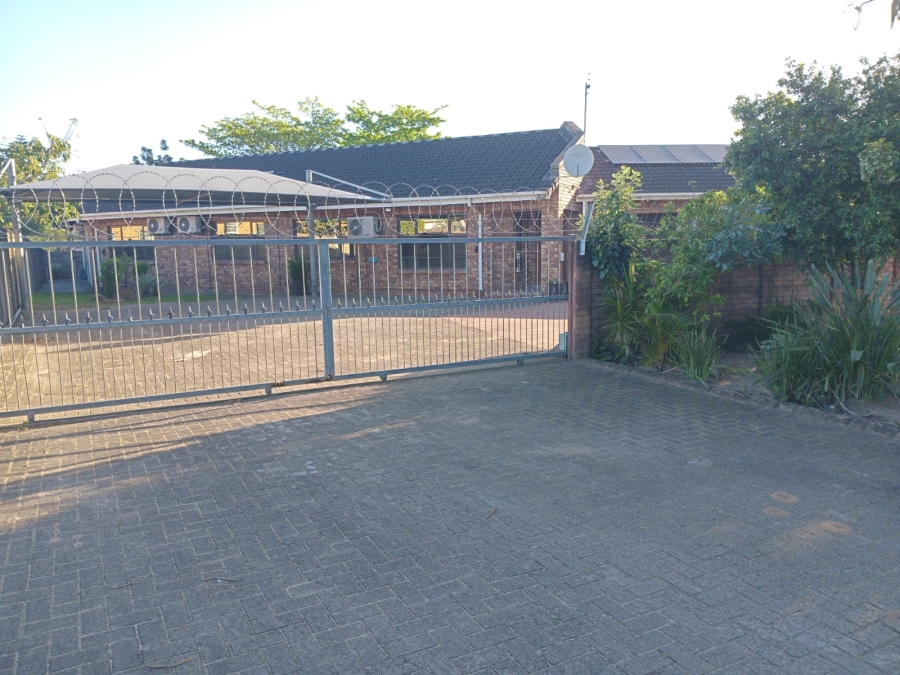To Let 3 Bedroom Property for Rent in Birdswood KwaZulu-Natal