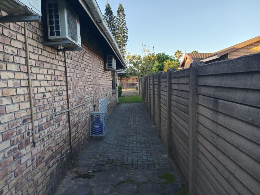 To Let 3 Bedroom Property for Rent in Birdswood KwaZulu-Natal
