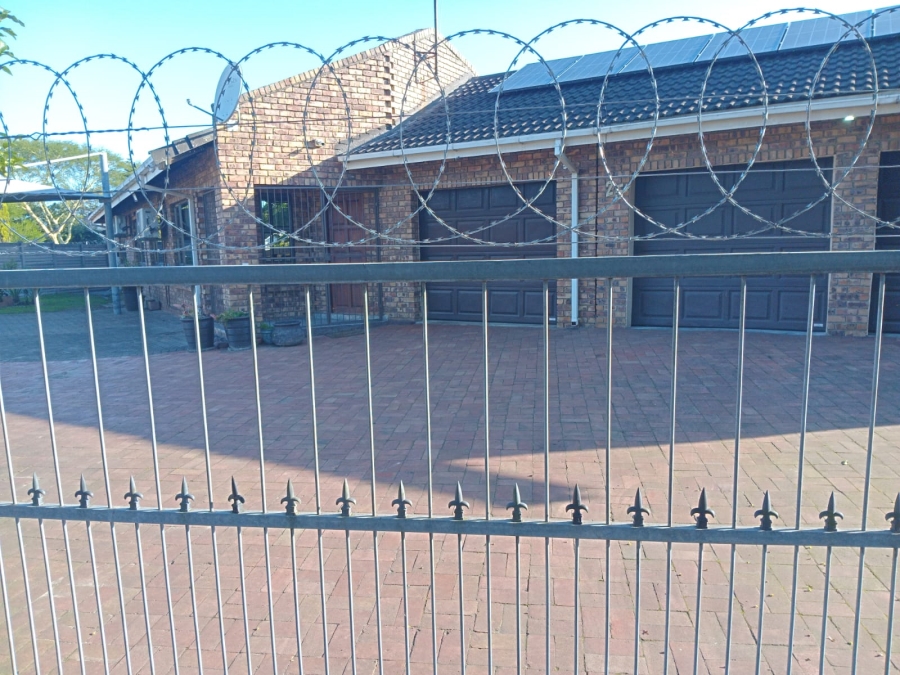 To Let 3 Bedroom Property for Rent in Birdswood KwaZulu-Natal