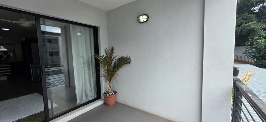 1 Bedroom Property for Sale in Umbogintwini KwaZulu-Natal