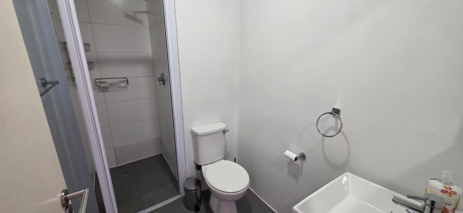 1 Bedroom Property for Sale in Umbogintwini KwaZulu-Natal
