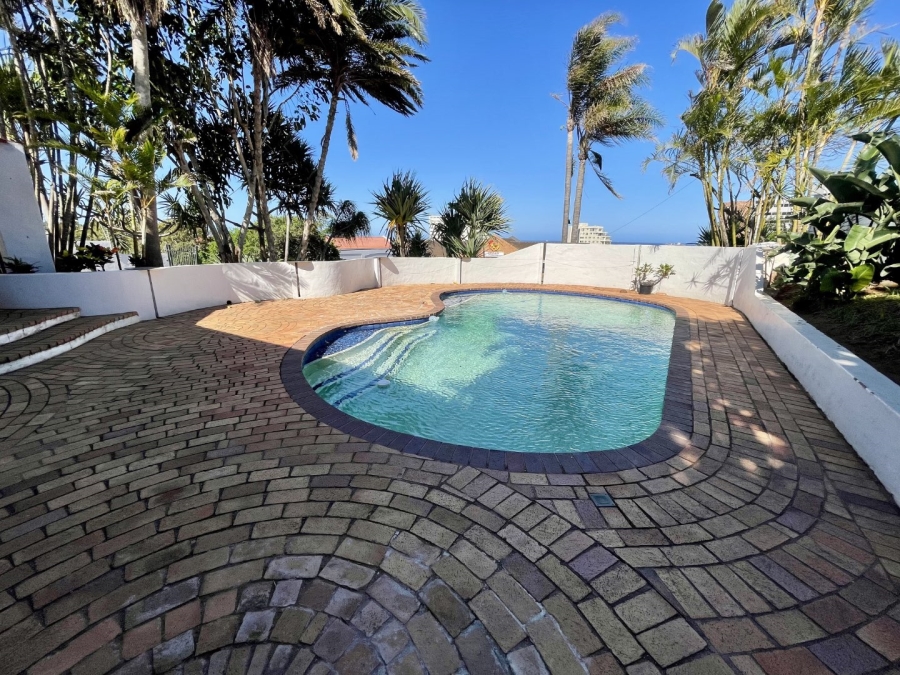 To Let 4 Bedroom Property for Rent in Umhlanga KwaZulu-Natal