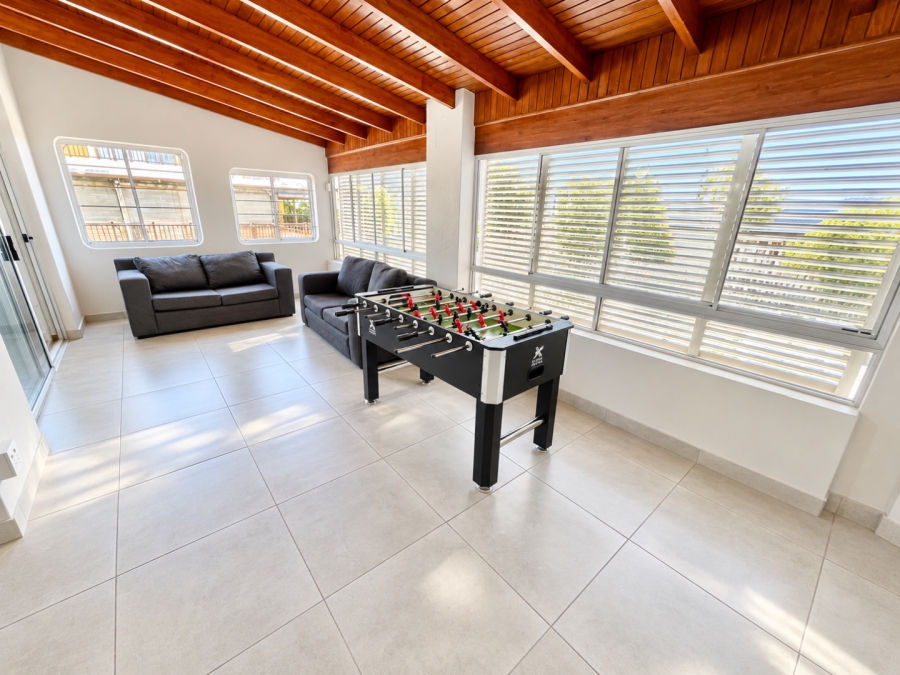 To Let 4 Bedroom Property for Rent in Umhlanga KwaZulu-Natal
