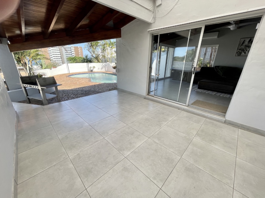 To Let 4 Bedroom Property for Rent in Umhlanga KwaZulu-Natal