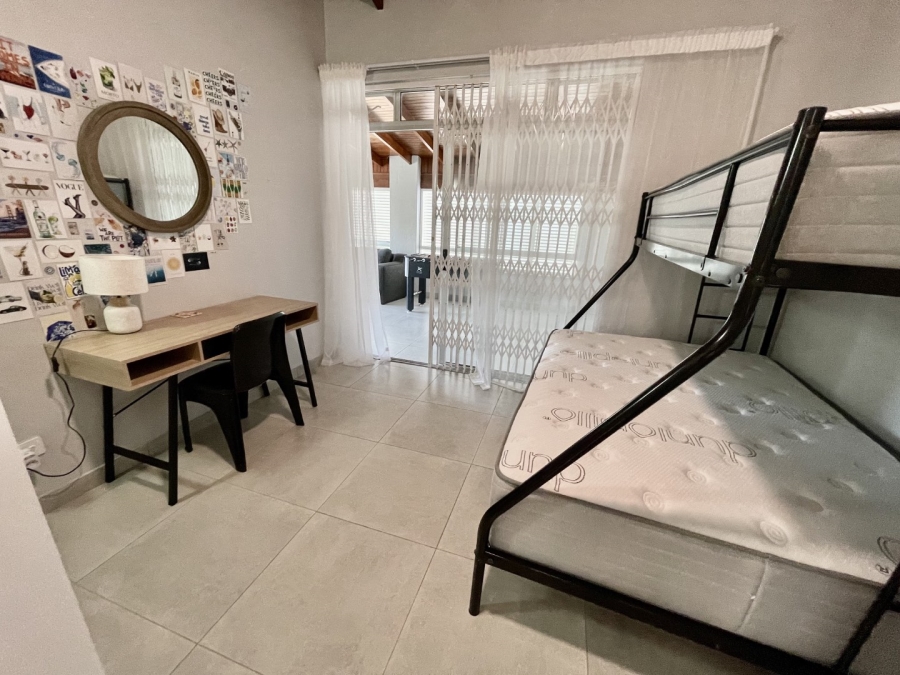 To Let 4 Bedroom Property for Rent in Umhlanga KwaZulu-Natal