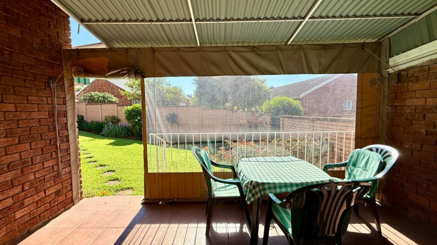 2 Bedroom Property for Sale in Greendale KwaZulu-Natal