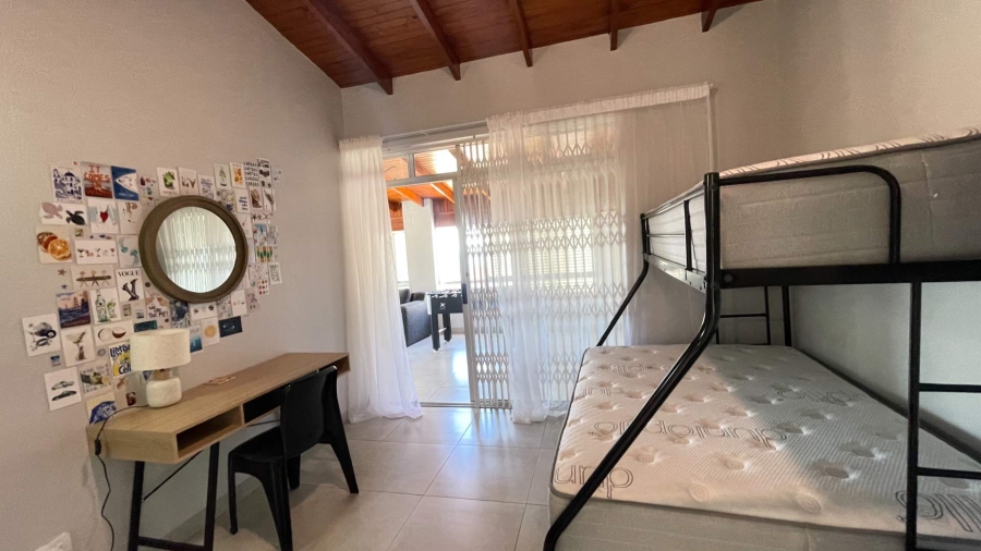 To Let 4 Bedroom Property for Rent in Umhlanga KwaZulu-Natal