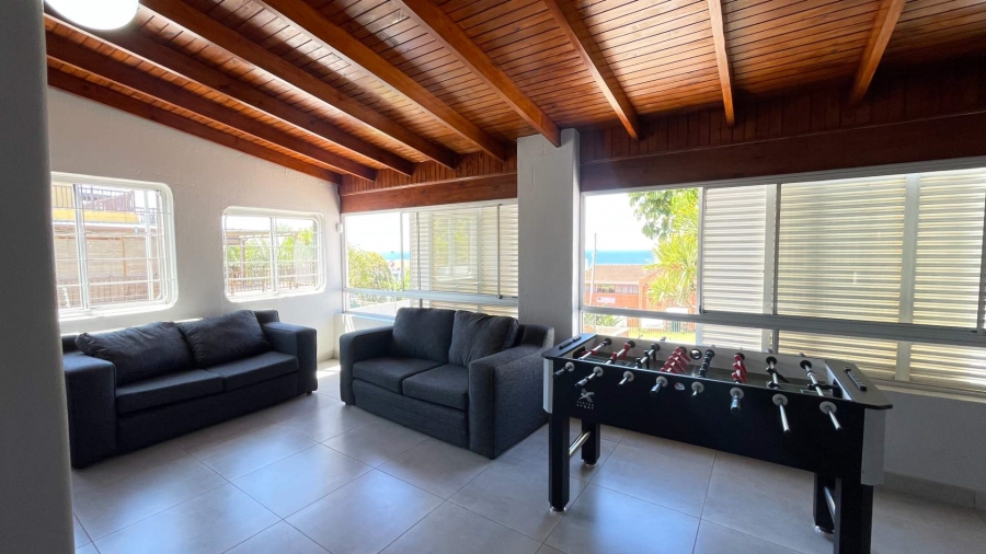 To Let 4 Bedroom Property for Rent in Umhlanga KwaZulu-Natal