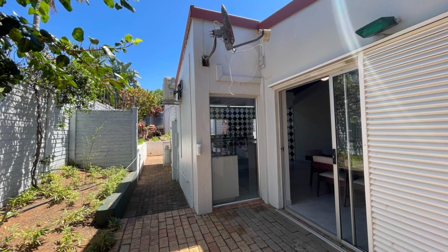To Let 4 Bedroom Property for Rent in Umhlanga KwaZulu-Natal