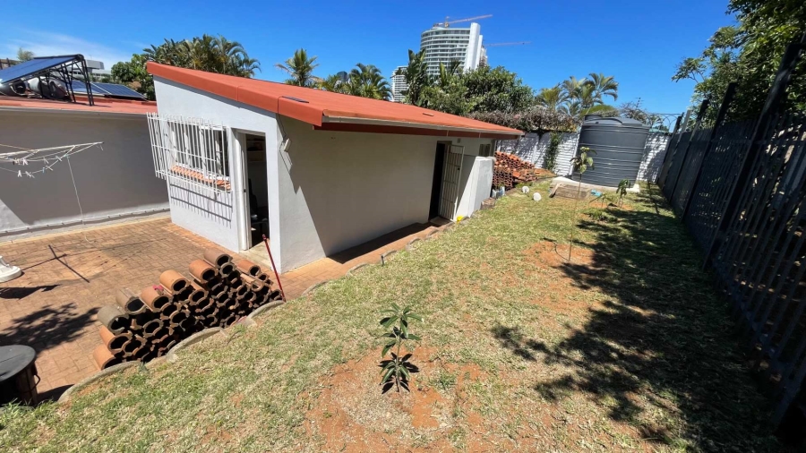 To Let 4 Bedroom Property for Rent in Umhlanga KwaZulu-Natal