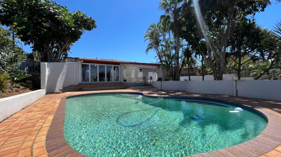 To Let 4 Bedroom Property for Rent in Umhlanga KwaZulu-Natal
