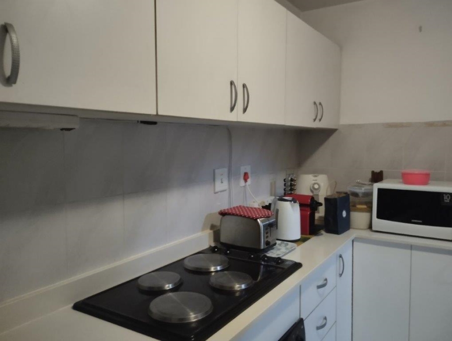 2 Bedroom Property for Sale in Sherwood KwaZulu-Natal