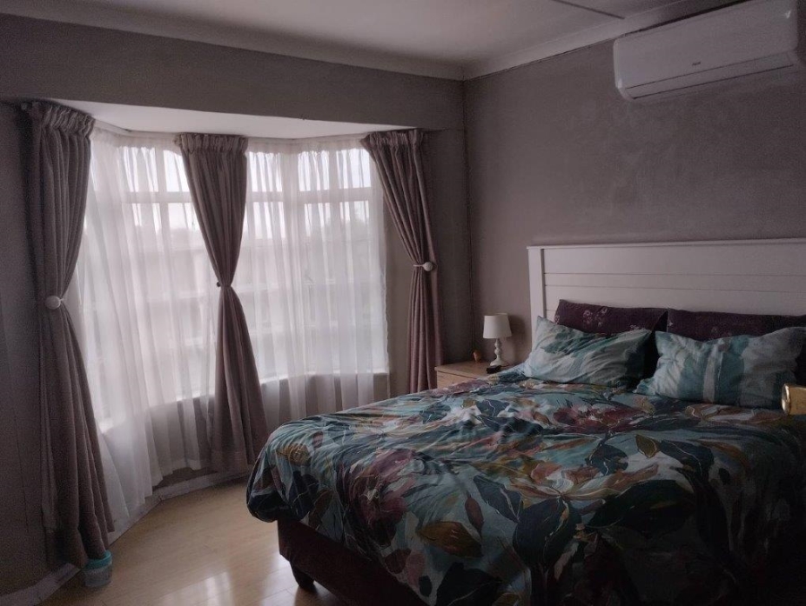 2 Bedroom Property for Sale in Sherwood KwaZulu-Natal
