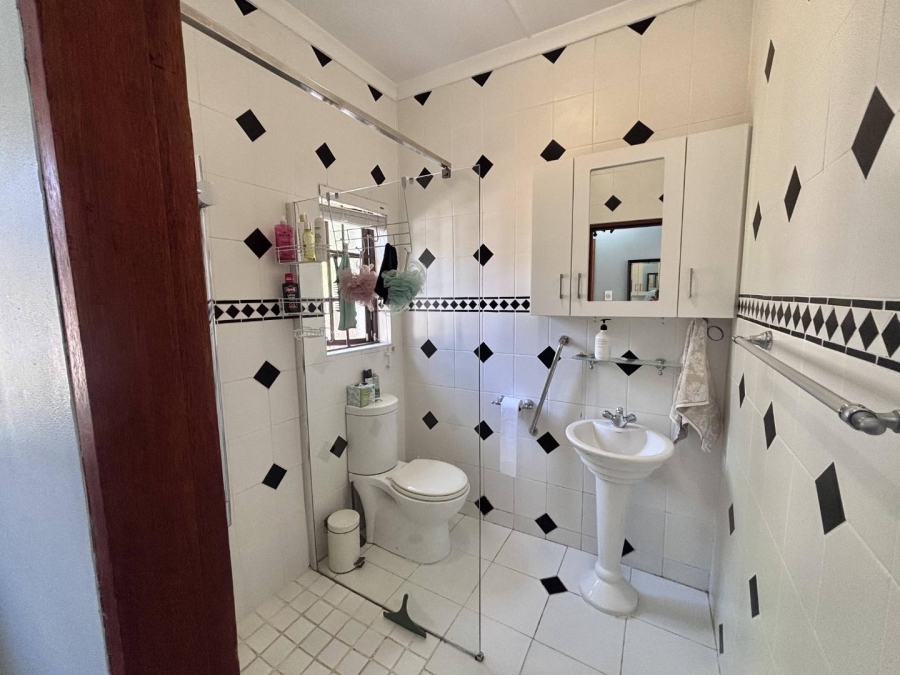 3 Bedroom Property for Sale in Chase Valley Heights KwaZulu-Natal