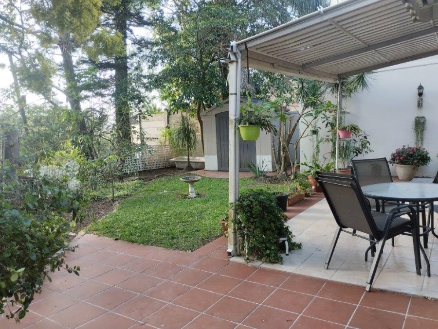 3 Bedroom Property for Sale in Sherwood KwaZulu-Natal