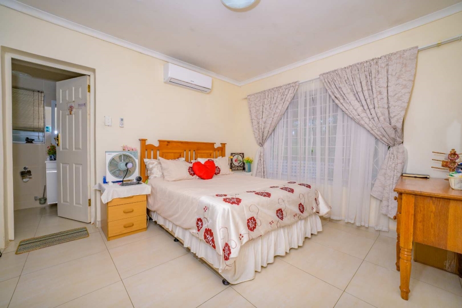 3 Bedroom Property for Sale in Sherwood KwaZulu-Natal