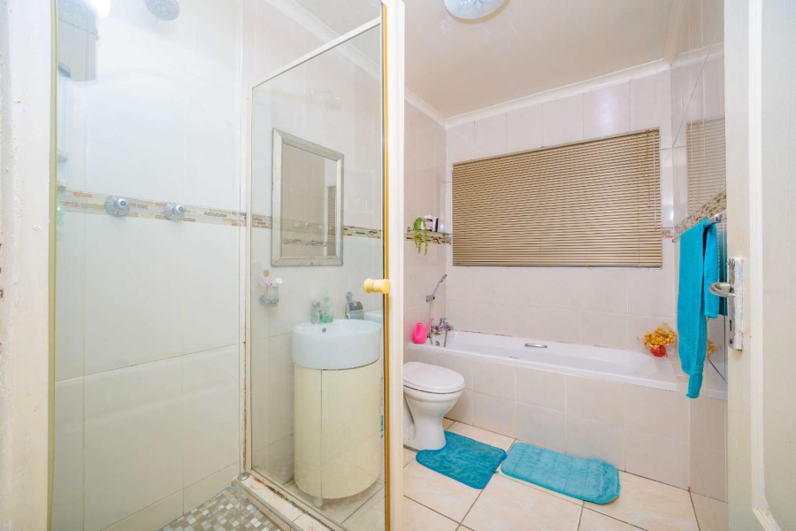 3 Bedroom Property for Sale in Sherwood KwaZulu-Natal