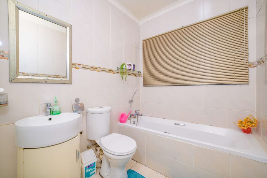 3 Bedroom Property for Sale in Sherwood KwaZulu-Natal