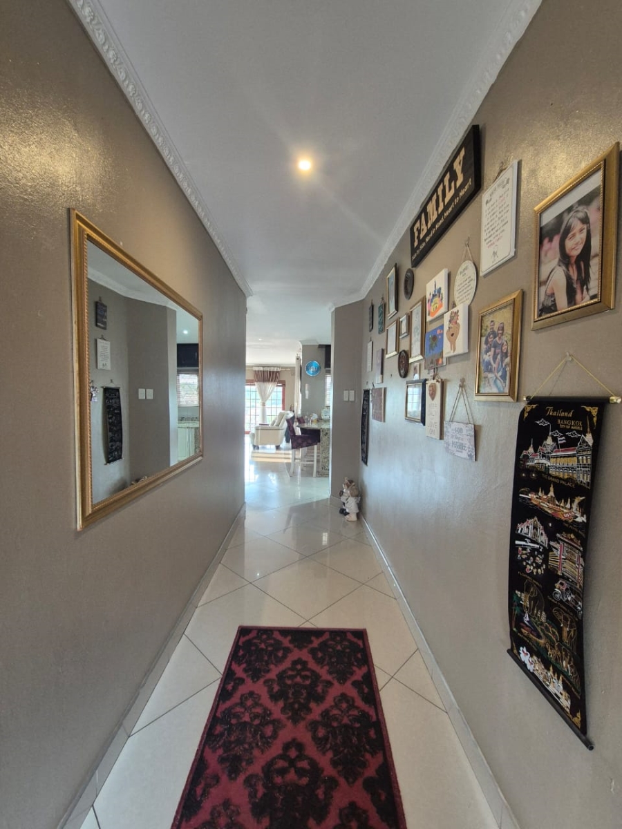 4 Bedroom Property for Sale in Northdene KwaZulu-Natal