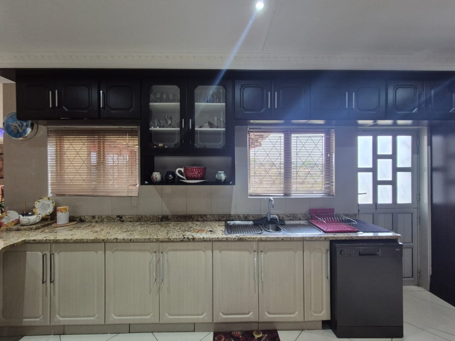 4 Bedroom Property for Sale in Northdene KwaZulu-Natal
