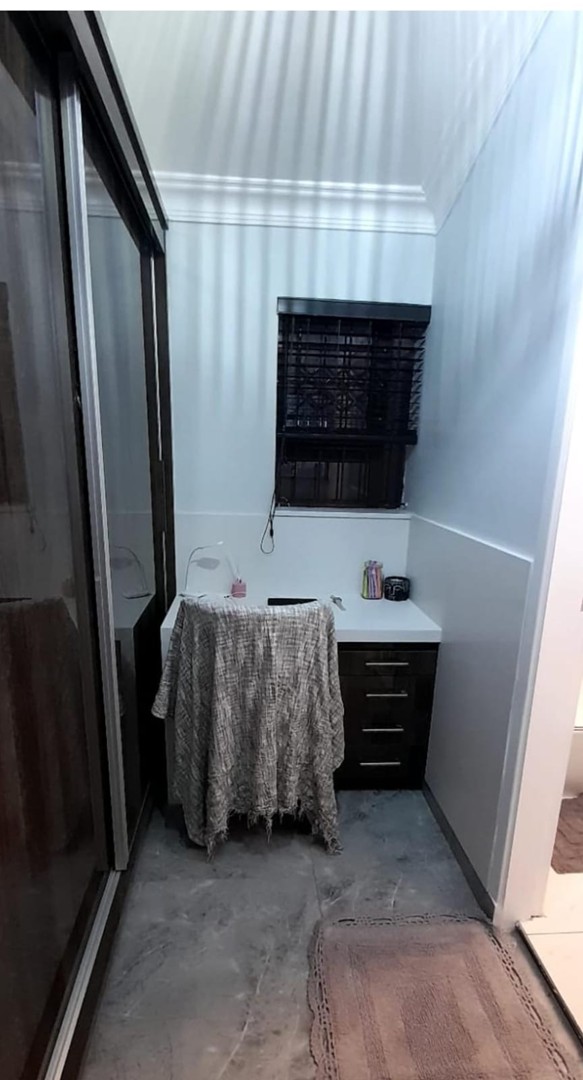 1 Bedroom Property for Sale in Springfield KwaZulu-Natal