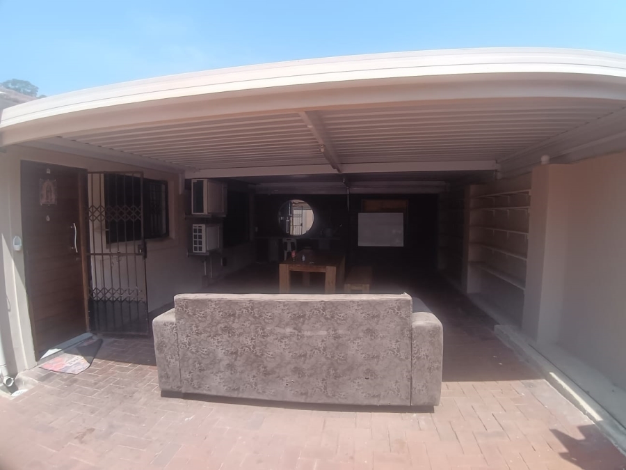 1 Bedroom Property for Sale in Springfield KwaZulu-Natal