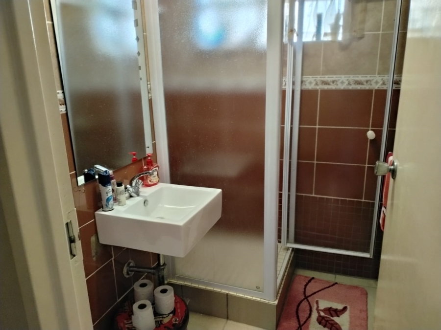 1 Bedroom Property for Sale in North Beach KwaZulu-Natal