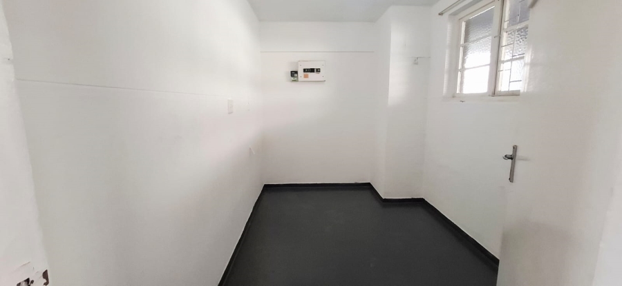 To Let Commercial Property for Rent in Stamford Hill KwaZulu-Natal