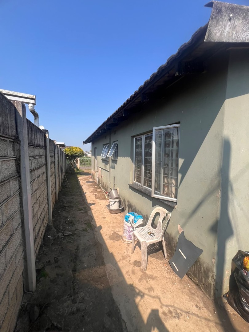 3 Bedroom Property for Sale in Clayfield KwaZulu-Natal