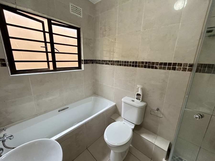 To Let 2 Bedroom Property for Rent in The Wolds KwaZulu-Natal