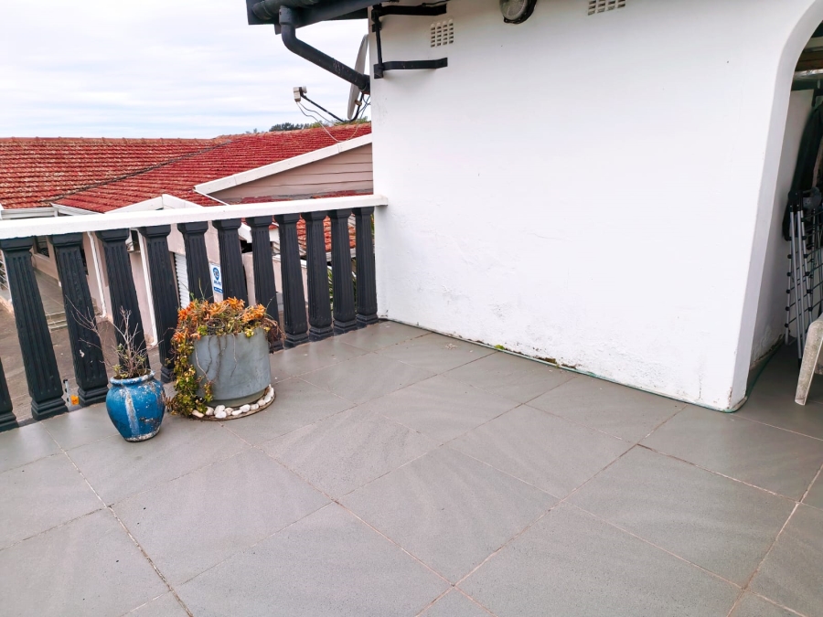 6 Bedroom Property for Sale in Kharwastan KwaZulu-Natal