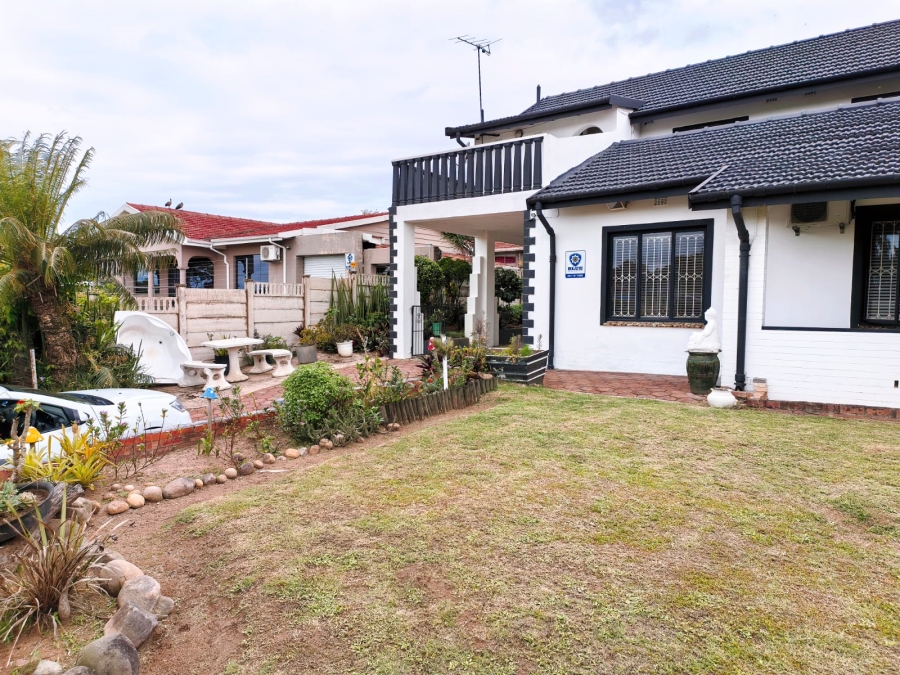 6 Bedroom Property for Sale in Kharwastan KwaZulu-Natal