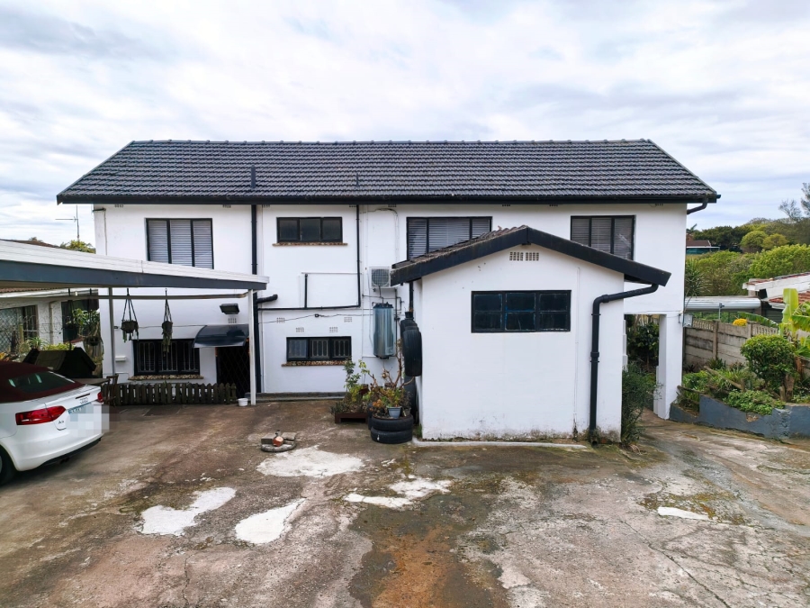 6 Bedroom Property for Sale in Kharwastan KwaZulu-Natal