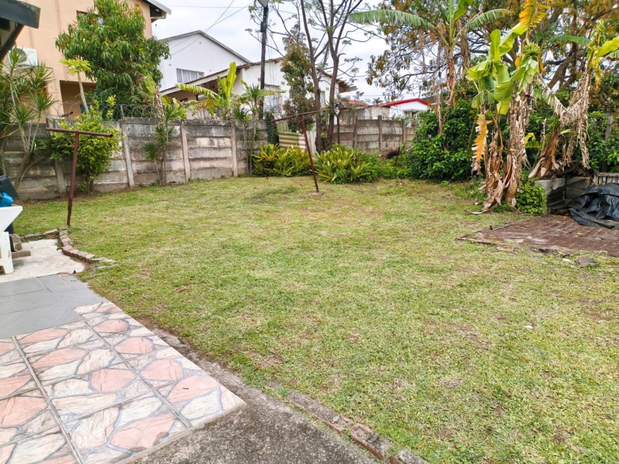 6 Bedroom Property for Sale in Kharwastan KwaZulu-Natal