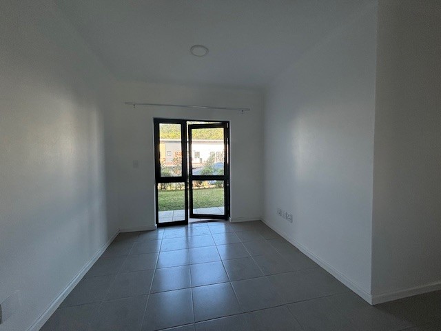 To Let 2 Bedroom Property for Rent in Waterfall KwaZulu-Natal