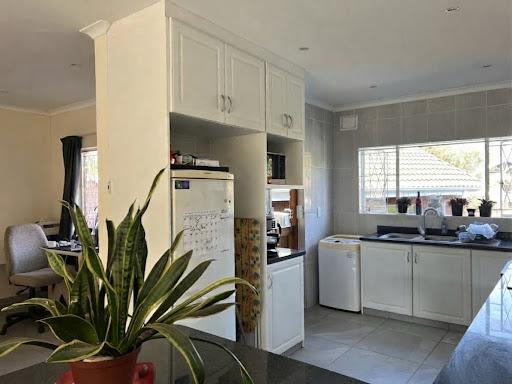 2 Bedroom Property for Sale in Greendale KwaZulu-Natal