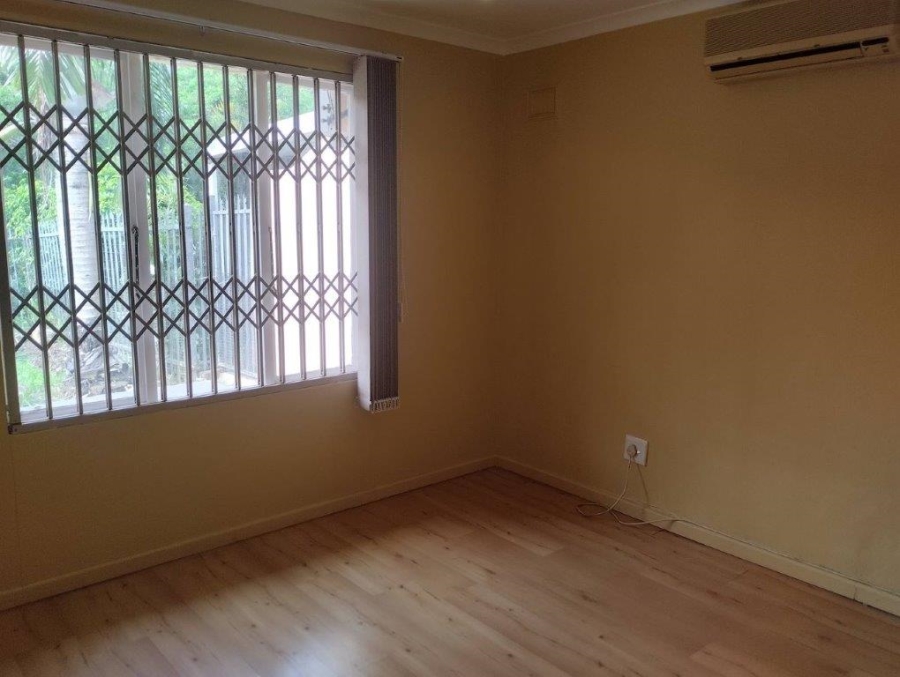 2 Bedroom Property for Sale in Sherwood KwaZulu-Natal