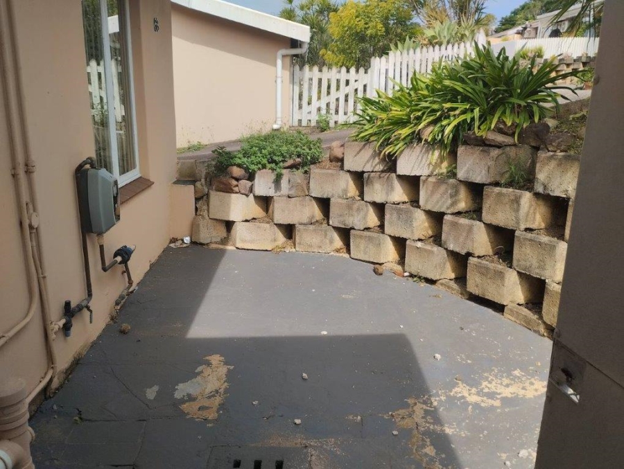 2 Bedroom Property for Sale in Sherwood KwaZulu-Natal