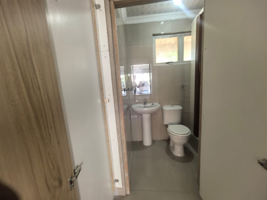 To Let 1 Bedroom Property for Rent in Northdene KwaZulu-Natal
