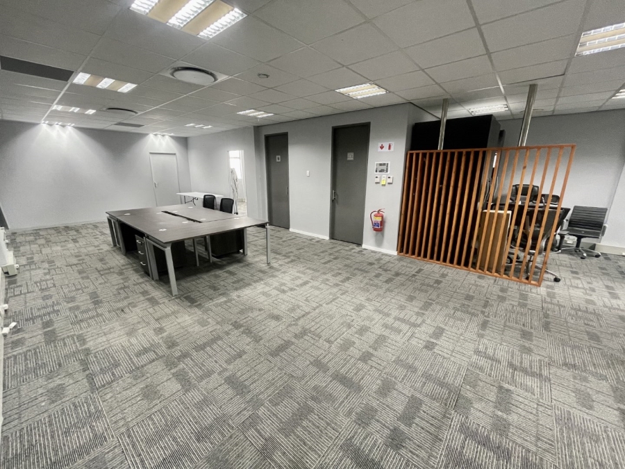 To Let Commercial Property for Rent in Umhlanga Ridge KwaZulu-Natal