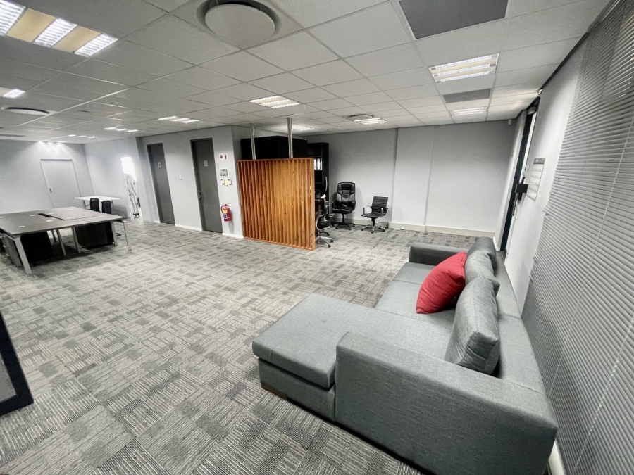 To Let Commercial Property for Rent in Umhlanga Ridge KwaZulu-Natal