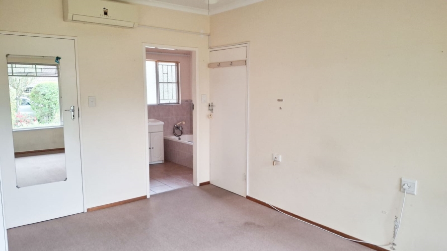 2 Bedroom Property for Sale in Amberglen KwaZulu-Natal