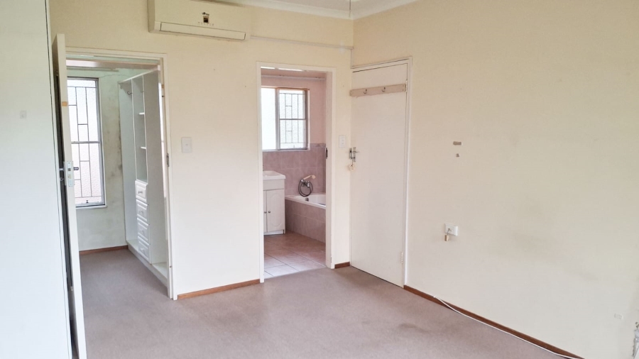 2 Bedroom Property for Sale in Amberglen KwaZulu-Natal