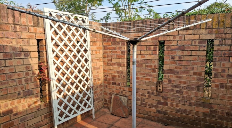 2 Bedroom Property for Sale in Amberglen KwaZulu-Natal